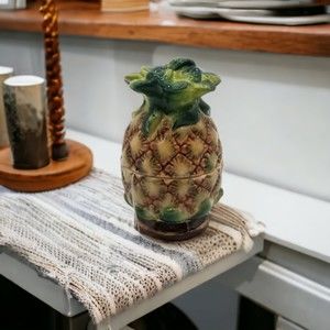 Youngs 2004 Pineapple Ceramic 5 Inch Tropical Hawaiian Salt & Pepper Shakers